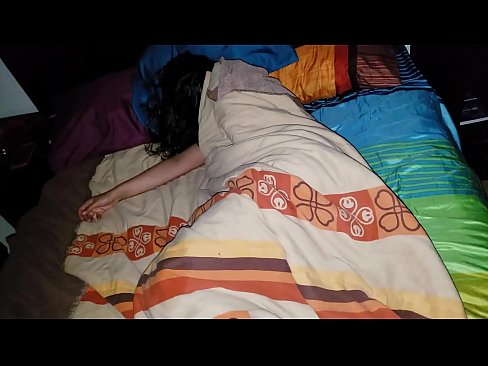 ❤️ Patėvis bara savo jauną pamotę, kol ji miega. ❤ Rusų porno prie porno lt.hentaiser.ru ❌